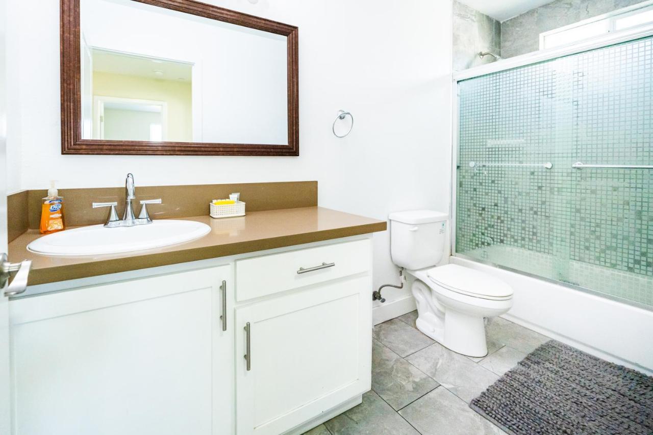 Spacious 5 Bedroom 3 Bath Modern Home By Downtown La With Parking Los Angeles Buitenkant foto