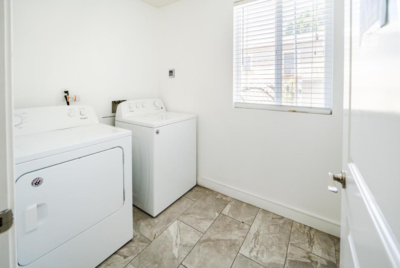 Spacious 5 Bedroom 3 Bath Modern Home By Downtown La With Parking Los Angeles Buitenkant foto